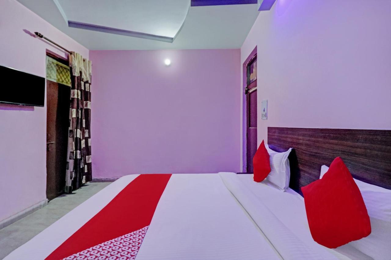 โอโย 73491 อาร์เจ วิลลา Hotel Indirapuram ภายนอก รูปภาพ
